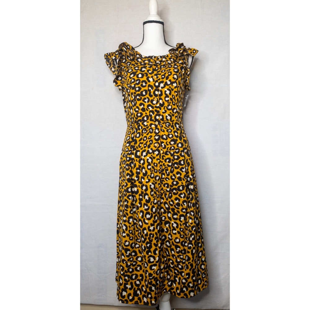 NWOT Who What Wear Ruffle Neckline Dress Small